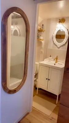Salle de bains dans l'établissement La Perle Semuroise