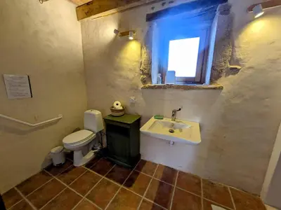Salle de bains dans l'établissement Gîte Les Marions