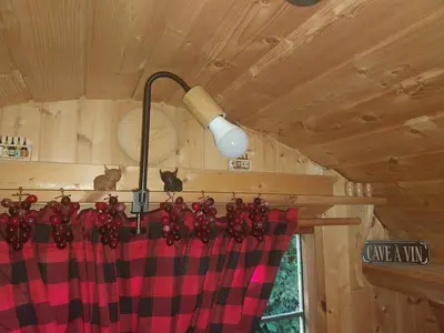 Salle de bains dans l'établissement Tonneau Vacances Insolites