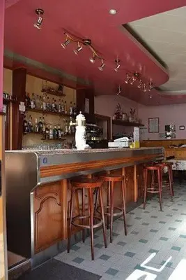 Salon ou bar de l'établissement Auberge du vieux moulin le breuil