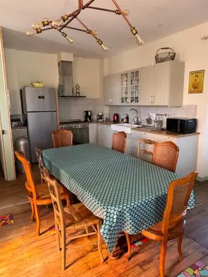 Cuisine ou kitchenette dans l'établissement Le moulin d'Artus