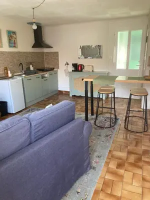 Cuisine ou kitchenette dans l'établissement LA SOUVELAINE maison de charme dans le Brionnais-Charolais