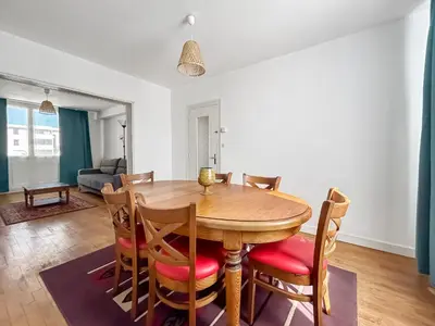 Coin salon dans l'établissement Appartement Lumineux, Proche Centre Dijon