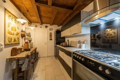 Cuisine ou kitchenette dans l'établissement Villa Bernoux