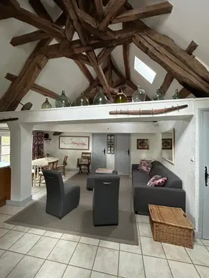 Coin salon dans l'établissement Le Petit Moulin