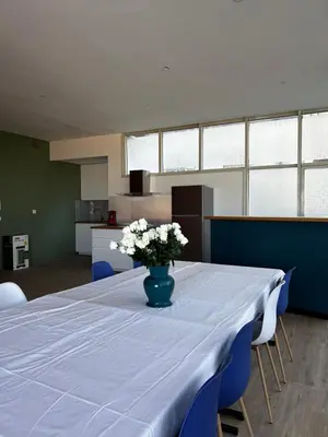Cuisine ou kitchenette dans l'établissement Montciel Jura