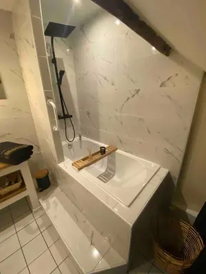 Salle de bains dans l'établissement Mini loft de Charme au cœur de la ville