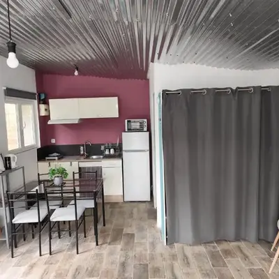Studio avec terrasse