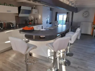 Cuisine ou kitchenette dans l'établissement Isabelle's charming roof!