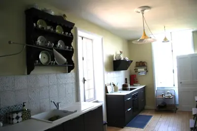Cuisine ou kitchenette dans l'établissement Charming Gite In Mont Saint Vincent