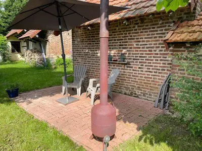 Jardin de l'établissement Gîte Camping les Arbois