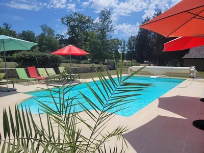 Piscine de l'établissement Maison du parc - Château de Musigny ou située à proximité