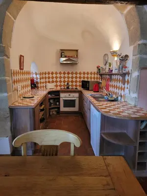 Cuisine ou kitchenette dans l'établissement Les Lavandins Château de Musigny