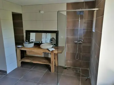 Salle de bains dans l'établissement Chez Marine et Justine