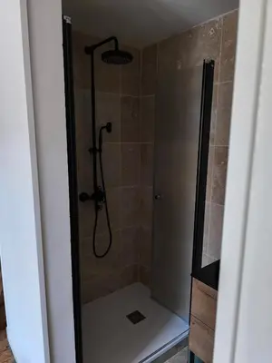 Salle de bains dans l'établissement Chez Marine et Justine
