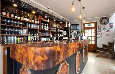 Salon ou bar de l'établissement Hôtel du Centre - Le restaurant