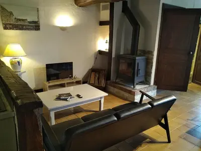 Coin salon dans l'établissement Gîte Le Cabanac