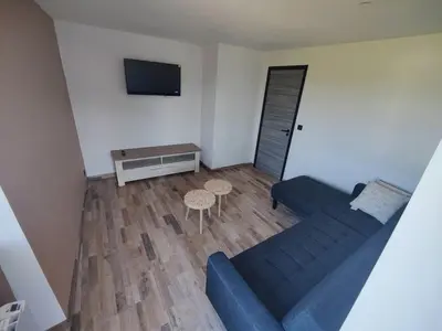 Télévision ou salle de divertissement dans l'établissement Maison au cœur des vignes 11 per