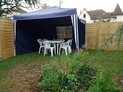 Jardin de l'établissement Maison ville 4 à 8 personnes MHP