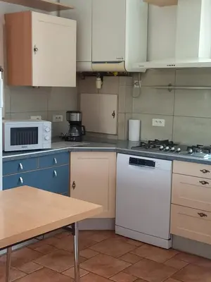 Cuisine ou kitchenette dans l'établissement Gite en vallée charolaise