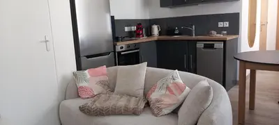 Cuisine ou kitchenette dans l'établissement Dijon en famille - cosy, équipé bébé - 5 mn centre ville