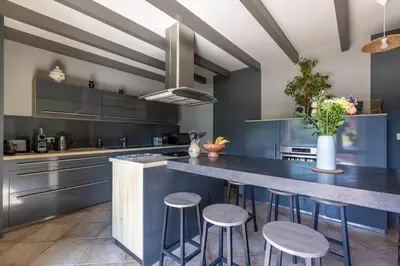 Cuisine ou kitchenette dans l'établissement Domaine Chez Feldus