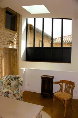 Coin salon dans l'établissement La Bauderie