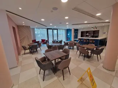 Restaurant ou autre lieu de restauration dans l'établissement DOMITYS - Les Cristaux