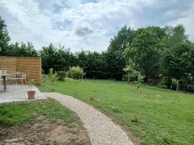 Jardin de l'établissement La cabane de Lancelot Loubliette