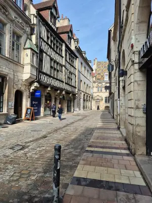 Quartier de l'appartement ou autre quartier proche