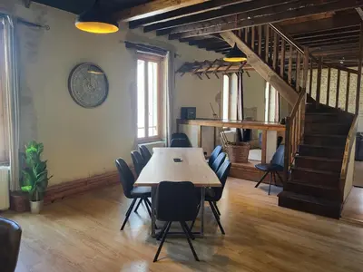 Coin salon dans l'établissement Le Chardonnay