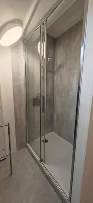 Salle de bains dans l'établissement Gîte du Chaudron