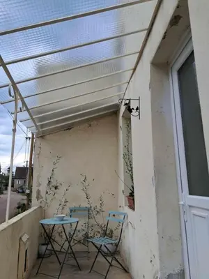 Balcon ou terrasse dans l'établissement Nice detached stone house