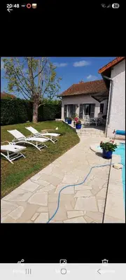 Piscine de l'établissement Le bureau ou située à proximité