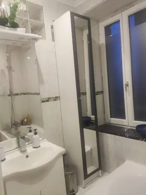 Salle de bains dans l'établissement Le Bellevue