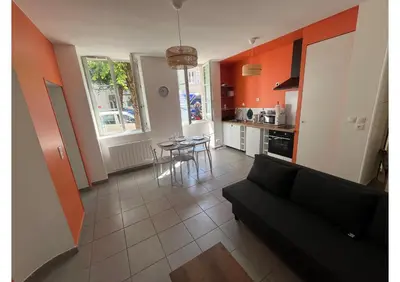 Cuisine ou kitchenette dans l'établissement L'évasion