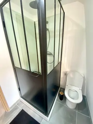 Salle de bains dans l'établissement Dijon hyper-centre Le Casa Dauphine
