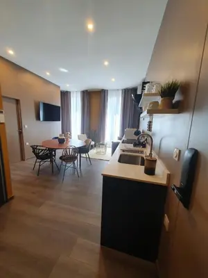 Télévision ou salle de divertissement dans l'établissement Legend Majestic - Parking Privé GRATUIT- Climatisation - Gare - Centre Ville - FIBRE