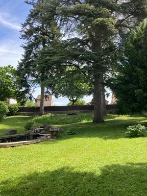 Jardin de l'établissement Le Clos de Marguerite