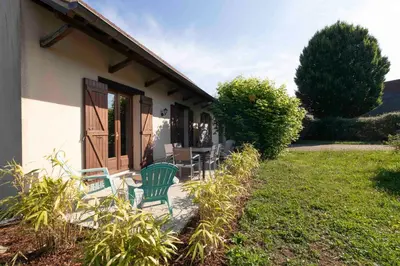 Jardin de l'établissement Cabana & Pavillon Bressan - Garden, Parking