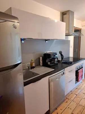 Cuisine ou kitchenette dans l'établissement Lons centre studio 16 commerce