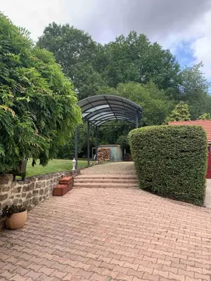 Jardin de l'établissement La PISCINE
