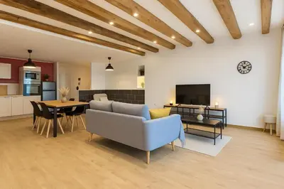 Télévision ou salle de divertissement dans l'établissement Le Prestige Mâconnais Calme Central Luxe