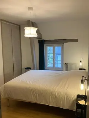 Un ou plusieurs lits dans un hébergement de l'établissement 4 bedroom family home