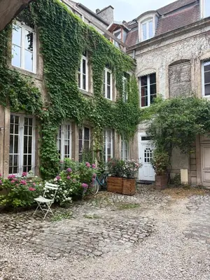 Jardin de l'établissement Le Préfecture - Hôtel particulier au coeur de Dijon