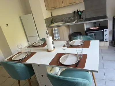 Cuisine ou kitchenette dans l'établissement Perfect quiet getaway