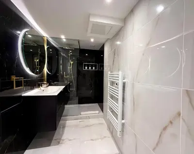 Salle de bains dans l'établissement Le Loft Contemporain - Climatisé & Smart TV au coeur de Dijon