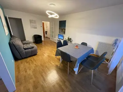 Coin salon dans l'établissement Magnifique logement hyper-centre-Paray-le-Monial