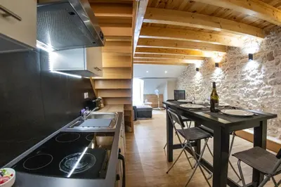 Cuisine ou kitchenette dans l'établissement Ti kaz zaza - Centre historique - Wifi - Local vélos privé