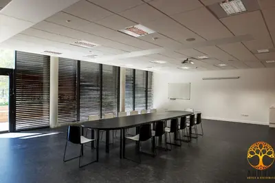 Espace de conférence ou salle de réunion dans l'établissement Adonis Dijon Maison Internationale